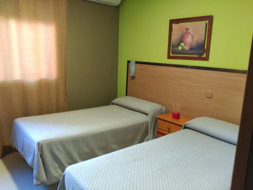 Hostal Ds Велилья-де-Сан-Антонио Экстерьер фото