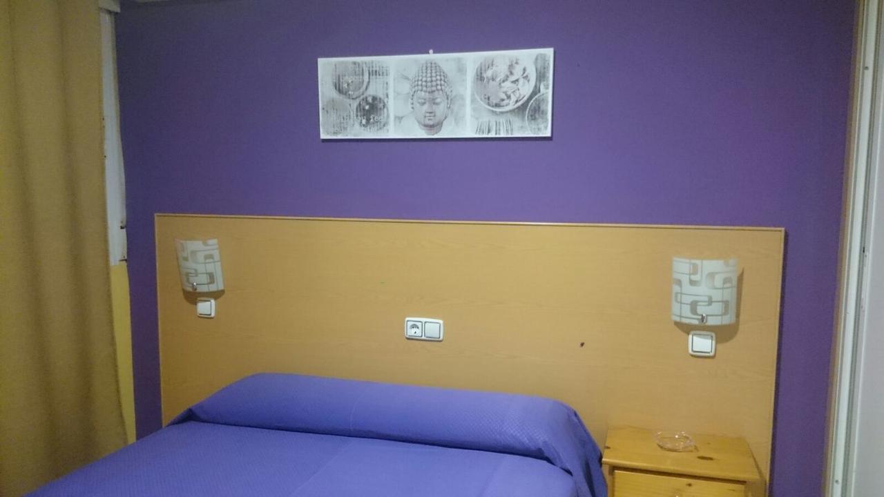Hostal Ds Велилья-де-Сан-Антонио Экстерьер фото
